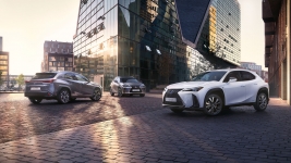 LEXUS UX 11