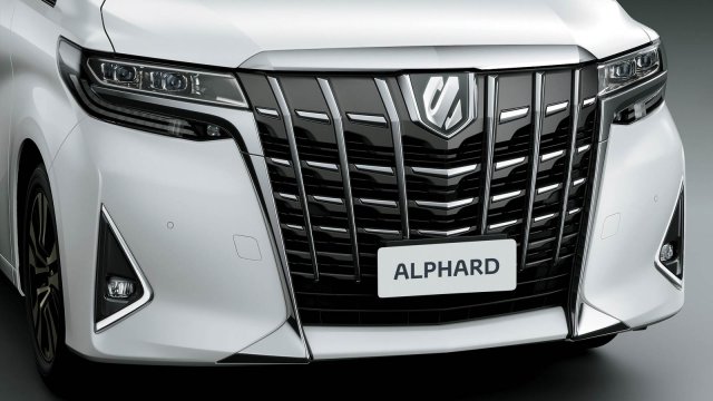 Toyota Alphard 11