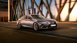 LEXUS ES 1