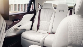 LEXUS LS 17
