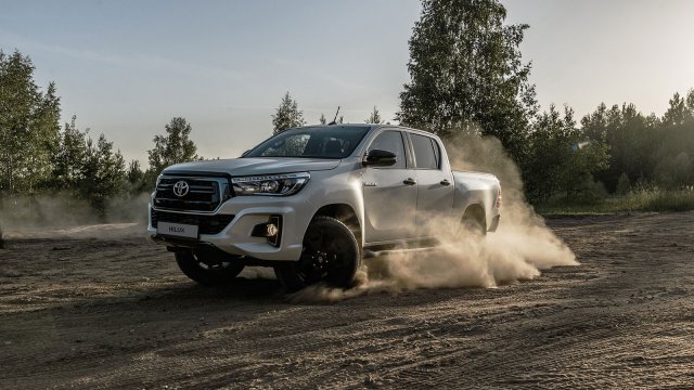 Toyota Hilux 5