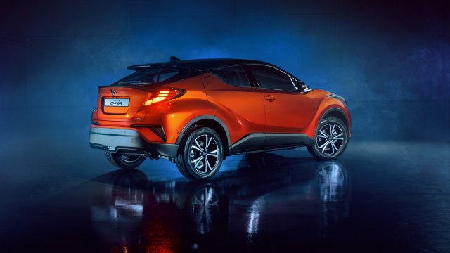 Toyota C-HR 4