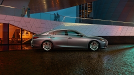 LEXUS ES 3